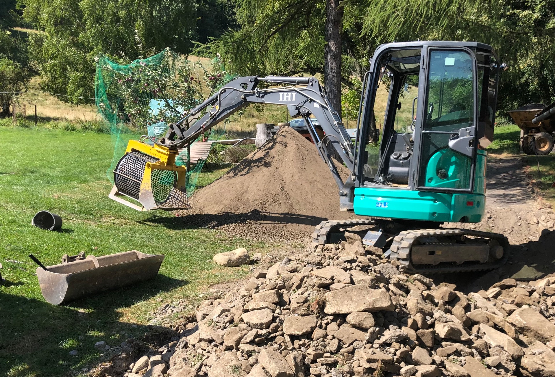 příjezdová cesta, prosévání